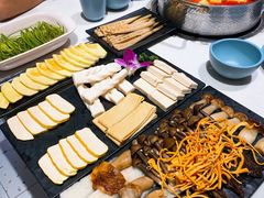 野生菌拼盘-小街猪手(团结湖店)