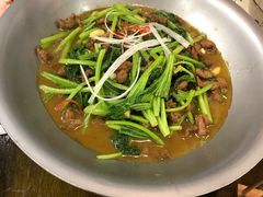 -黄桷树曹家私房菜(江与城店)