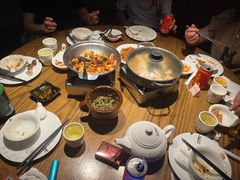 -爱碗亭·鲜炒湖南菜(壹城中心店)