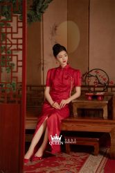 点击看大图 -艾拉·女王婚纱礼服馆