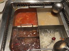 -海底捞火锅鲜切牛肉主题店(长寿路店)