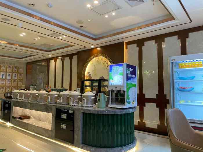 颐而康(市府店)-"朋友中了它家的足浴按摩霸王餐,虽然地址有.