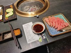 -铭牛烧肉·和牛海鲜自助(高新月牙湖店)