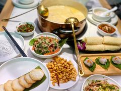 原味胡椒猪肚鸡火锅-六少·猪肚包鸡火锅(卓悦INTOWN店)