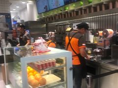 -CoCo都可(湖滨银泰店B区店)