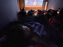 -涨巢·潮玩水疗局