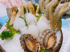 -红鼎豆捞·非遗鲍皇汤火锅(宝丰路店)