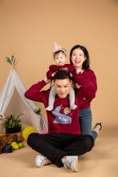 -现代经典婚纱摄影