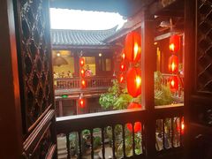-香满楼.建水老宅院