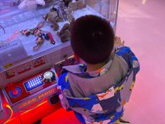 -鸿通城购物中心