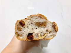 坚果棒-WHEN PIGS FLY当猪飞