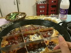 -岗上渣渣老火锅(两路口店)