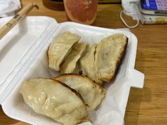 -黄阿姨锅贴大王(万航渡路店)