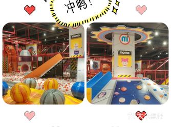 一岁宝宝也能体会滑梯的乐趣哦