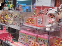 -泡泡玛特POPMART(国金街店)