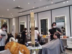 -Kraemer Paris苏豪路易士·嘉玛发廊