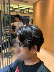 -苑苑发型设计