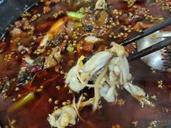 -烧哥美蛙肥肠鱼火锅·十五年社区店