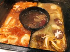 番茄养生锅-老牌坊云南鱼豆花火锅(爱建店)
