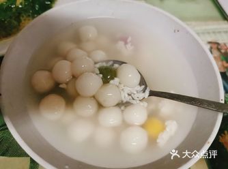 酒酿小圆子，我喜欢的点心之一