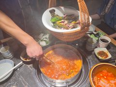 黄腊丁-野山舂·贵州现舂酸汤牛肉(东山店)