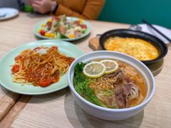 酸汤肥牛金边粉-卢家妈妈·西餐厨房(卜蜂中心店)