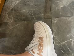 -HOKA(北京蓝色港湾店)