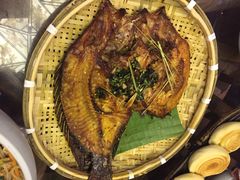 香茅草烤罗非鱼-云海肴·汽锅鸡·云南菜(天津国金汇店)