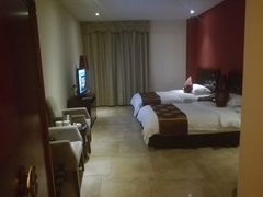 -屋顶顶城市·江景酒店-客房部