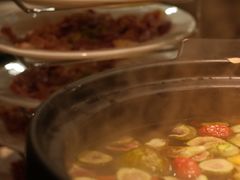 无花果脆皮鸡煲-吴秋芳鸡煲(江南西店)