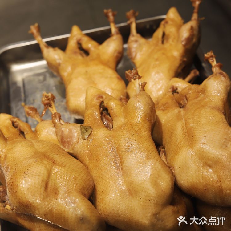 南京最好吃的盐水鸭🦆15元一盒‼️本地人最爱