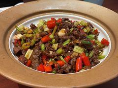 小炒黄牛肉-魏铭鱼头捞饭(晋阳路店)