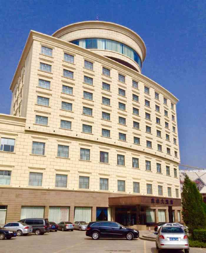 蓝鲸大酒店旋转餐厅