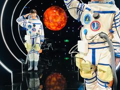 -厦门帷幕开啦红地毯蜡像艺术馆