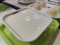 生磨杏仁茶-满记甜品(优客百盛店)