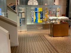 -HERMES(湖滨银泰in77店)