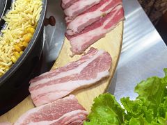 -胡悦里韩式烤肉(芝罘万达广场店)