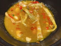 -洞庭土菜小炒馆(易发广场店)