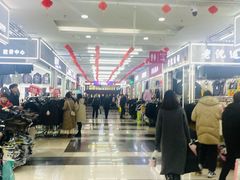 -义乌小商品批发市场(中国小商品城·篁园服装市场店)