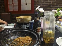 -东口码头·烧鸽子·鱼头泡饼·地方菜(金鹰悦城店)