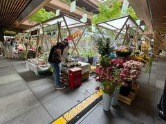 -瑞虹新天地月亮湾