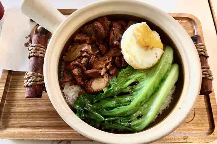 福仔叉烧煲仔饭-"福仔叉烧煲仔饭位于城星美食城负一楼,还好.