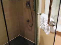 -上海中航虹桥机场泊悦酒店