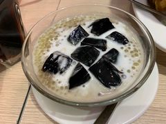 椰香西米凉粉-佰搭果·广式茶餐厅(西华路店)