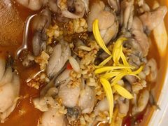 自制泡菜牛蛙锅-付掌柜在成都·热炒砂锅集(金禾店)