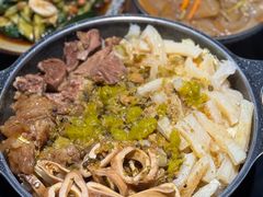 -鼎牛牛炖锅·烤串(温泉路店)