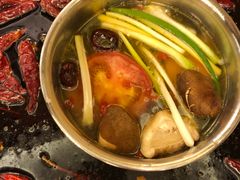 -山城年华老火锅(玉林店)
