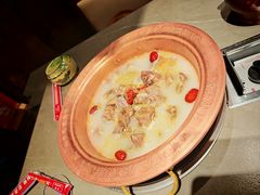 -阿婆情腊排骨火锅·野生菌季(古城旗舰店)