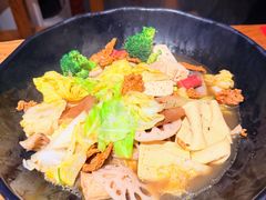 -万记麻辣烫国展总店