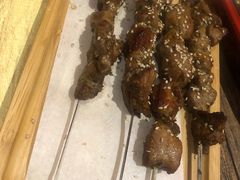 -虾弄弄海派小龙虾·牛羊蝎子火锅